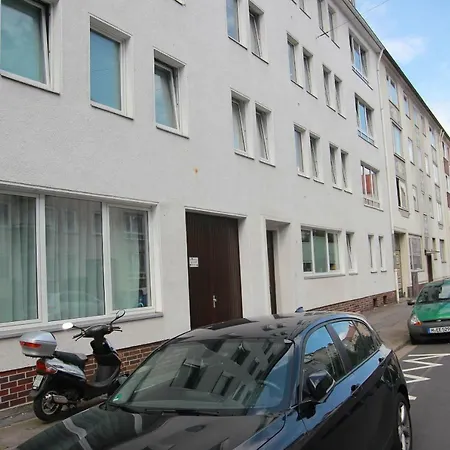 Wolf Apartment