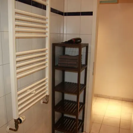 Wolf Apartment *